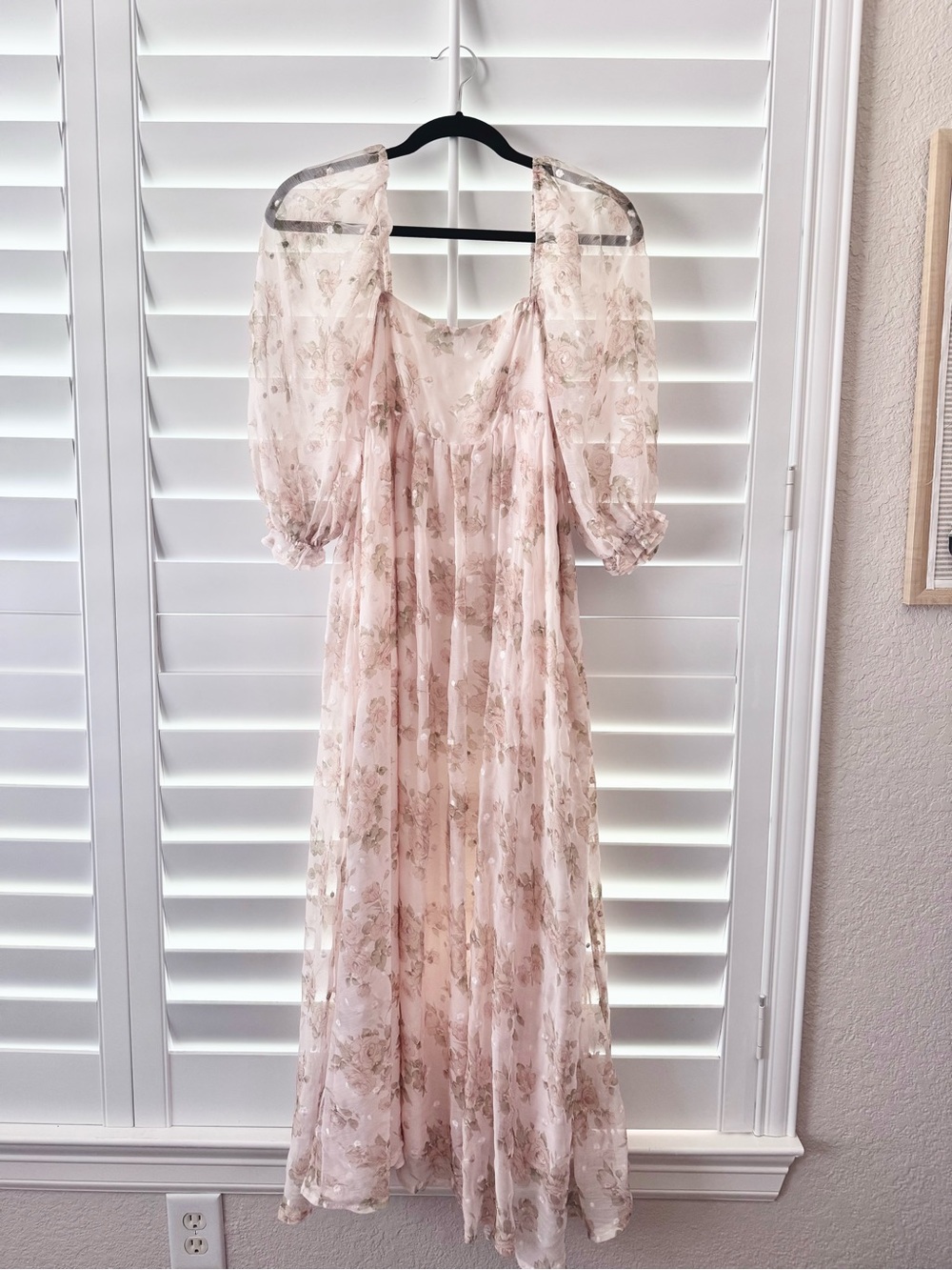 Bump-Friendly Floral Maxi Dress in Light Pink